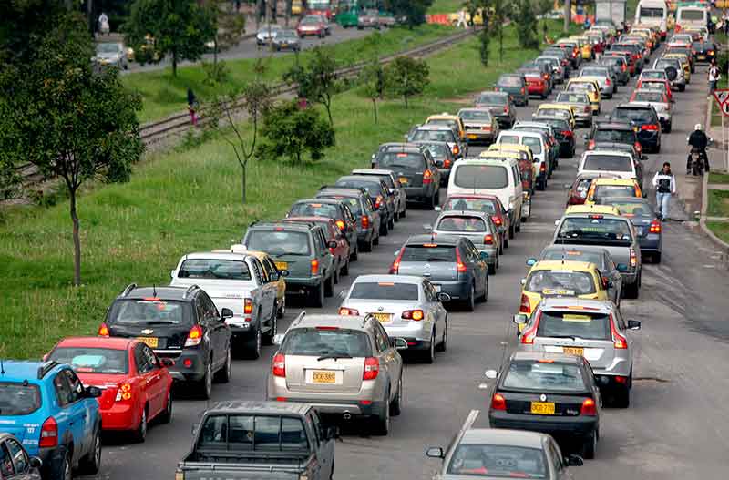 Manejar moto en la ciudad: 5 truquitos y consejos